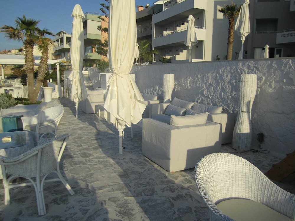 Фото Petradi Beach Lounge Hotel