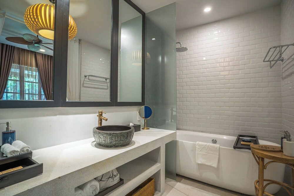 Фото L'Azure Resort and SPA