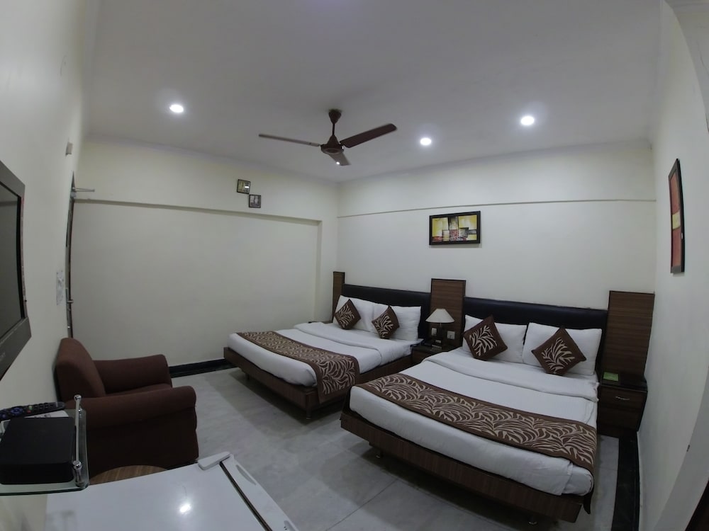 Фото Hari Piorko Inn Express