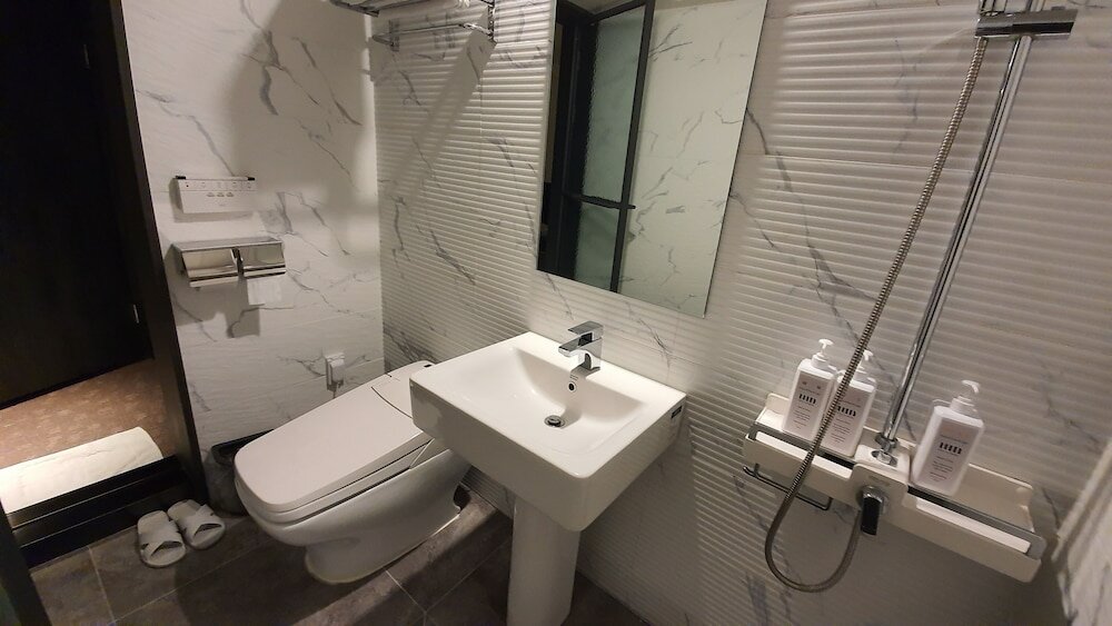 Фото West In Hotel