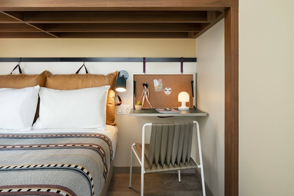 Фото Moxy Oakland Downtown