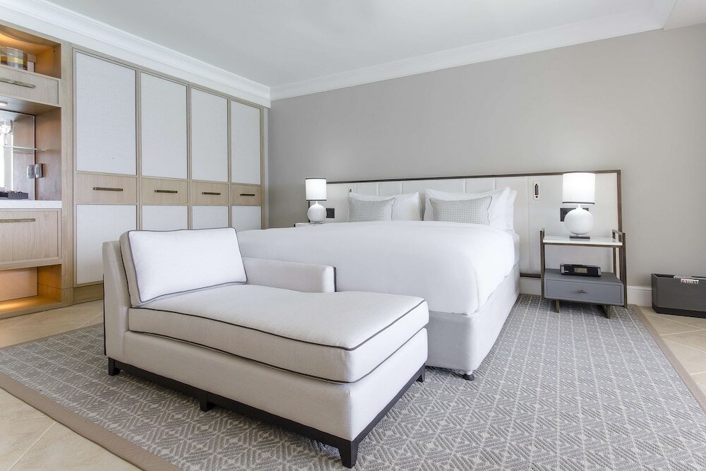 Фото Fairmont Royal Pavilion