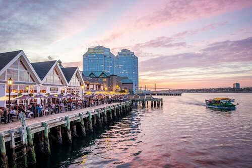 Внешний вид отеля Halifax Marriott Harbourfront Hotel в Галифаксе, фото 3