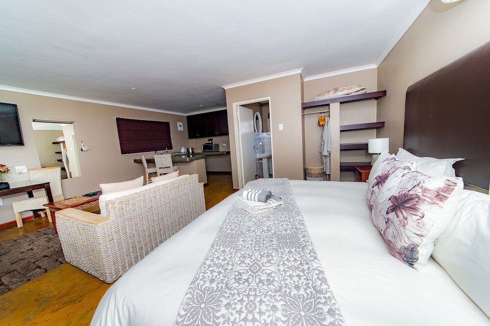 Фото Kleinplasie Guesthouse