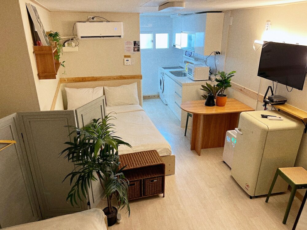 Фото Jnineguesthouse