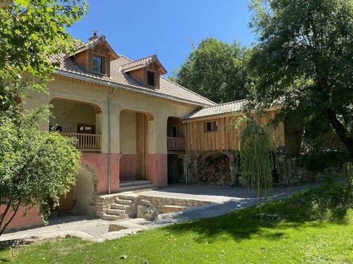 Гостиница Les Cabanes du Dauphiné в Гапе