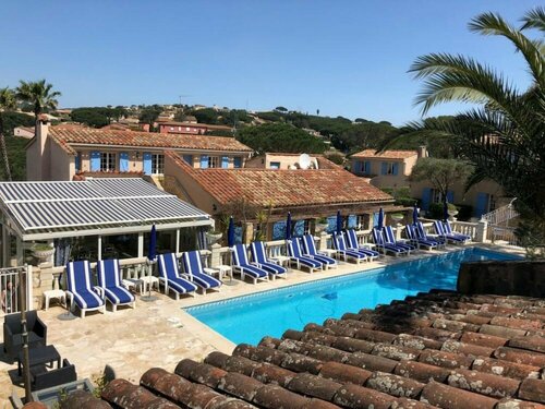 Гостиница Le Jas Neuf в Драгиньяне