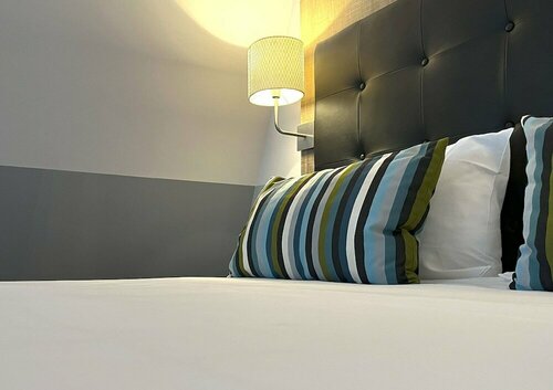 Гостиница Hotel Kyriad Argenteuil в Аржантее