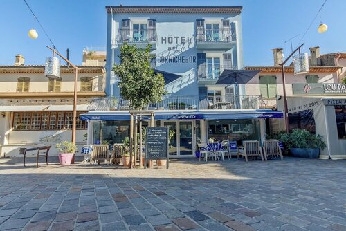 Гостиница Hotel de La Corniche d'Or в Манделье-ла-Напуль