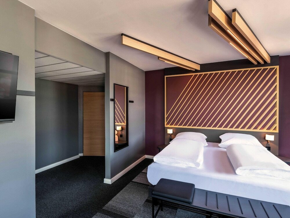 Фото B&b Hotel Böblingen