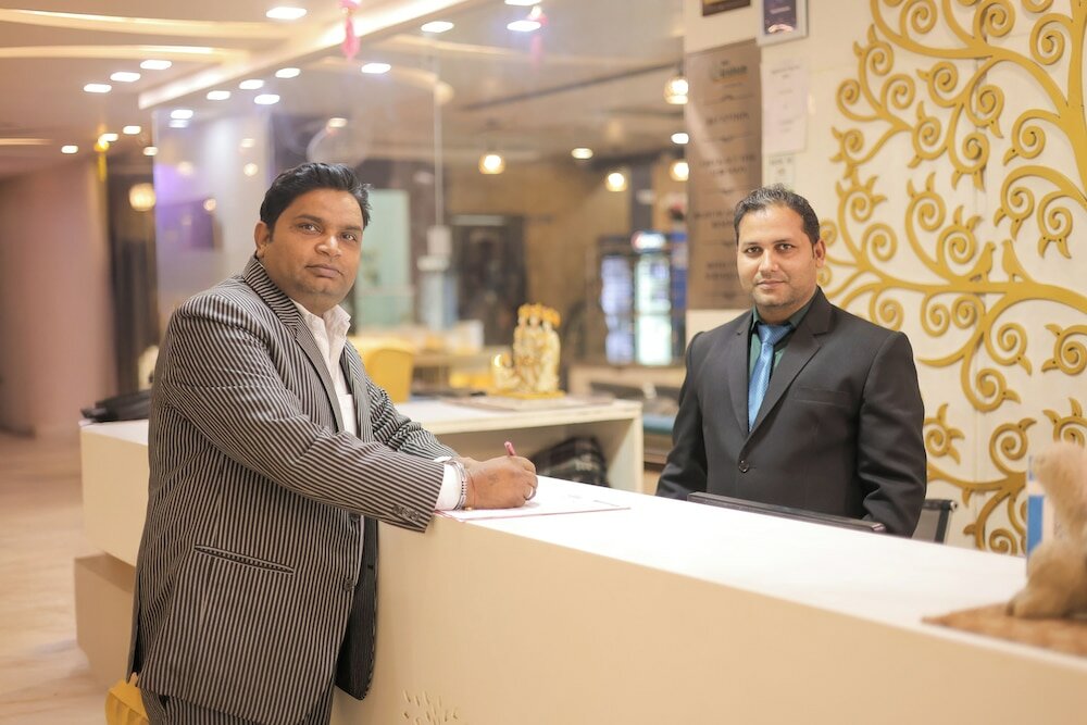 Фото Hotel Krishnam