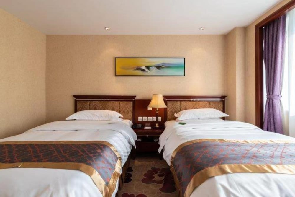 Фото Golden Ocean Hotel