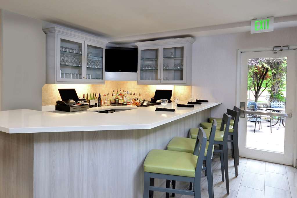 Фото Hilton Garden Inn Greensboro