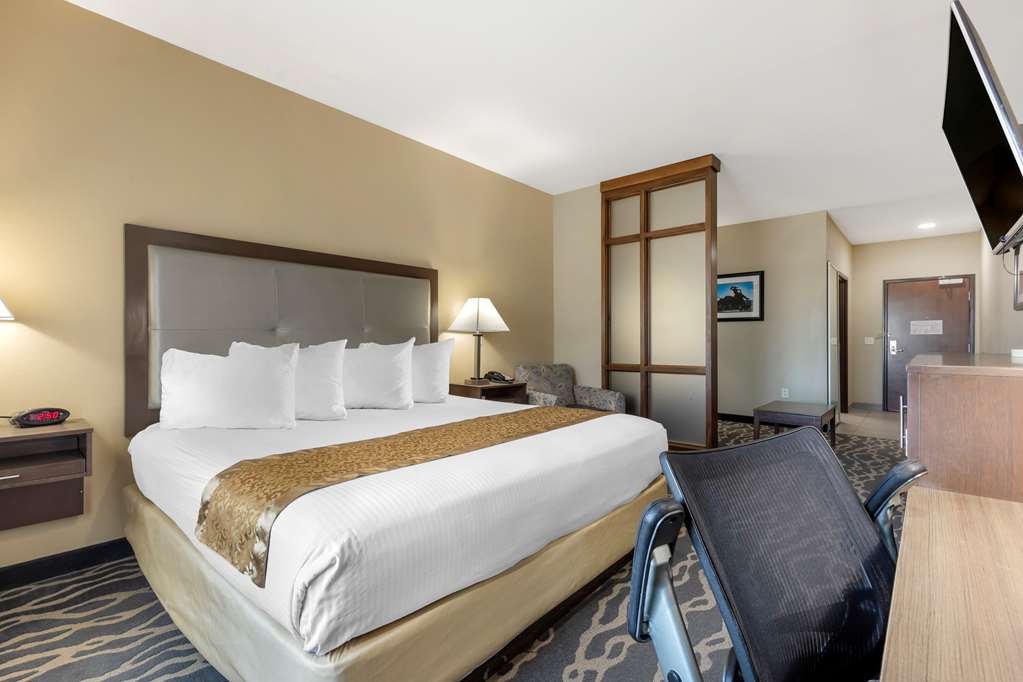 Фото Best Western Plus Fort Stockton Hotel