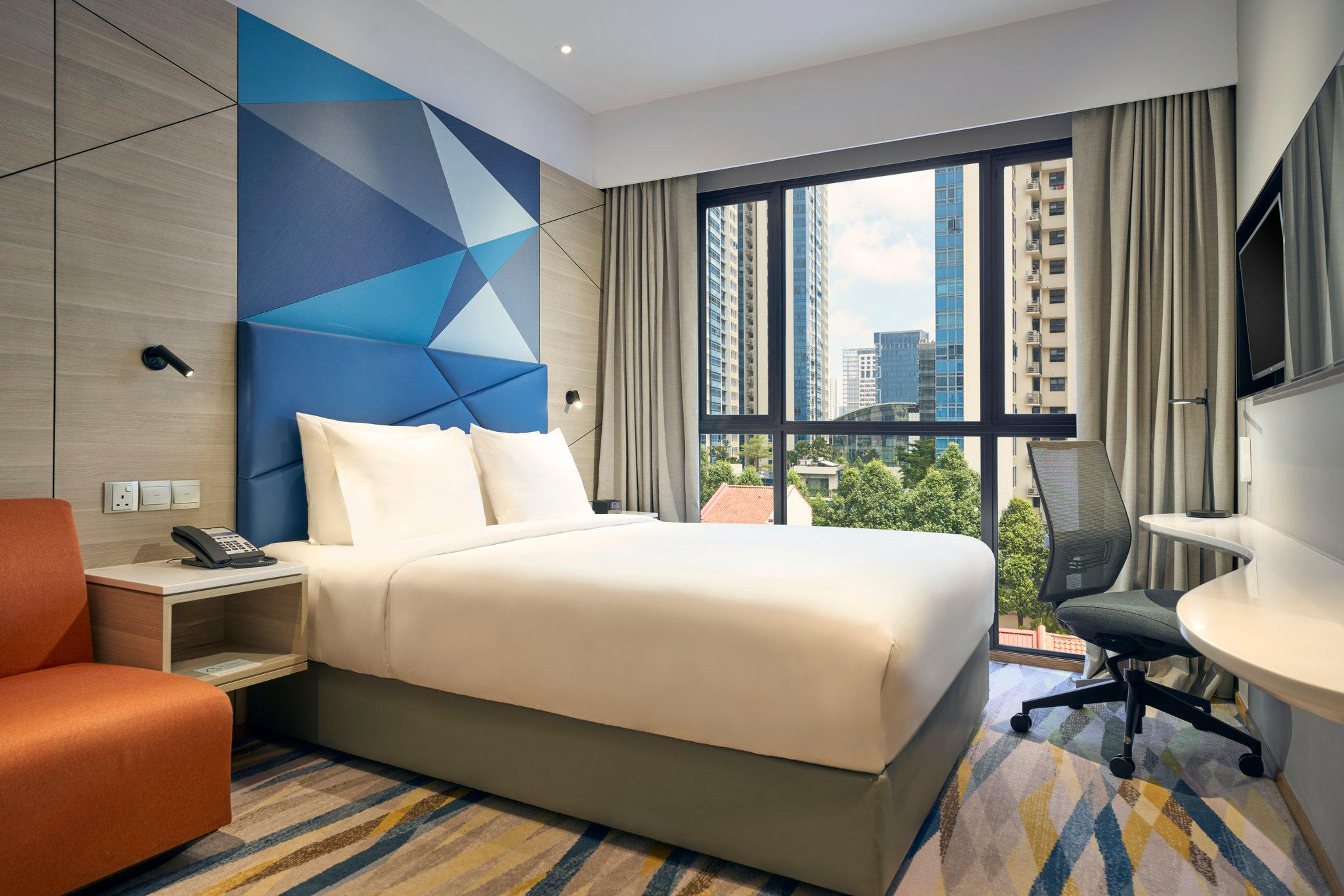 Фото Holiday Inn Express Singapore Serangoon