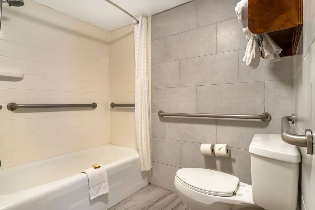 Фото Best Western Plus Houston Energy Corridor