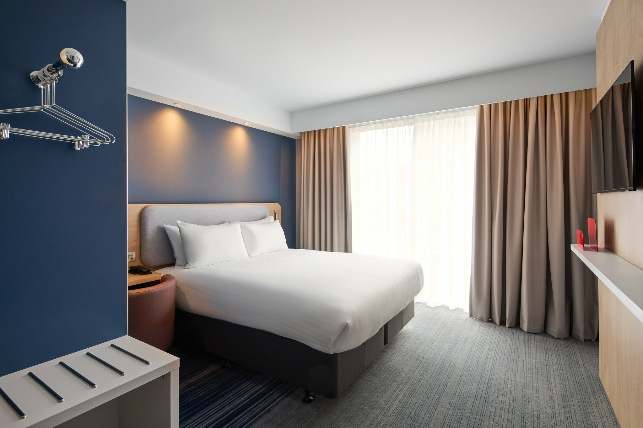 Фото Holiday Inn Express London - Limehouse, an Ihg Hotel