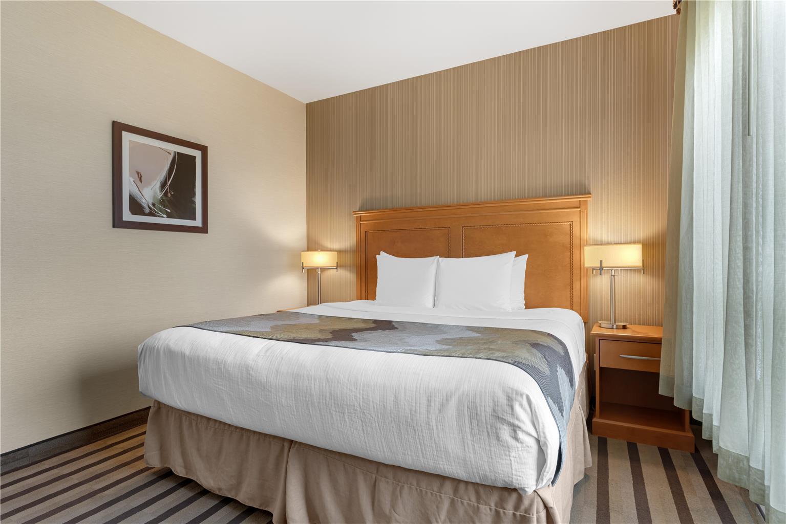 Фото Best Western King George Inn & Suites