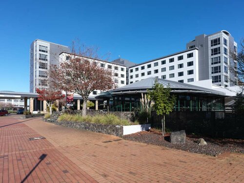 Гостиница Novotel Rotorua Lakeside в Роторуа