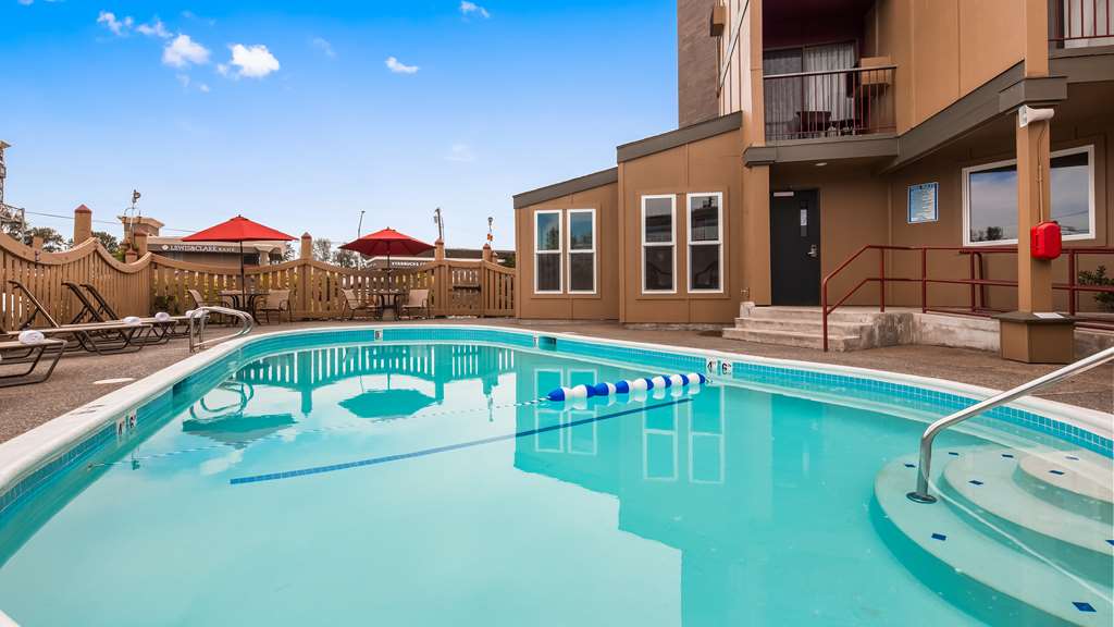 Фото Best Western Plus Rivershore Hotel