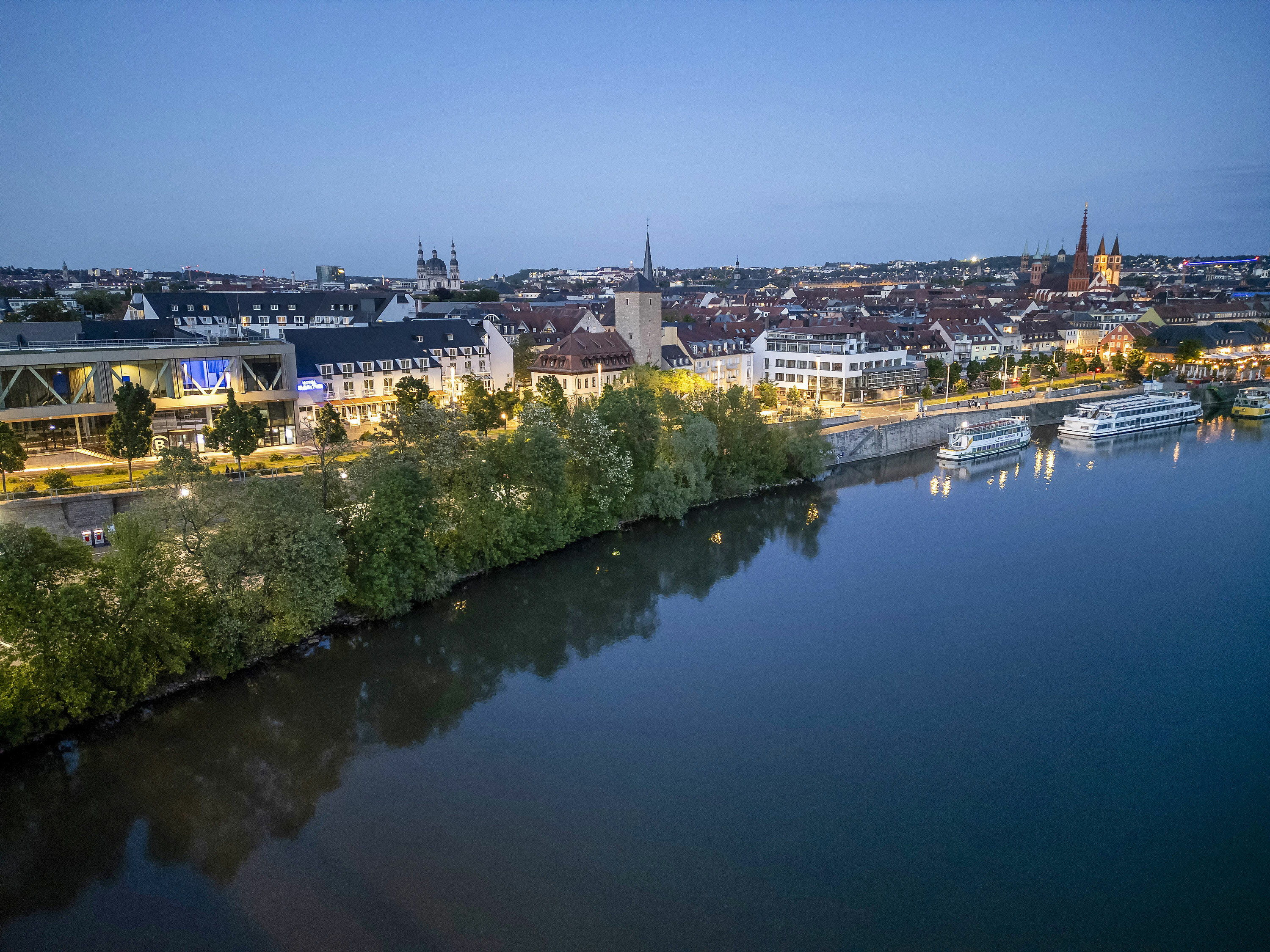 Фото Maritim Hotel Würzburg