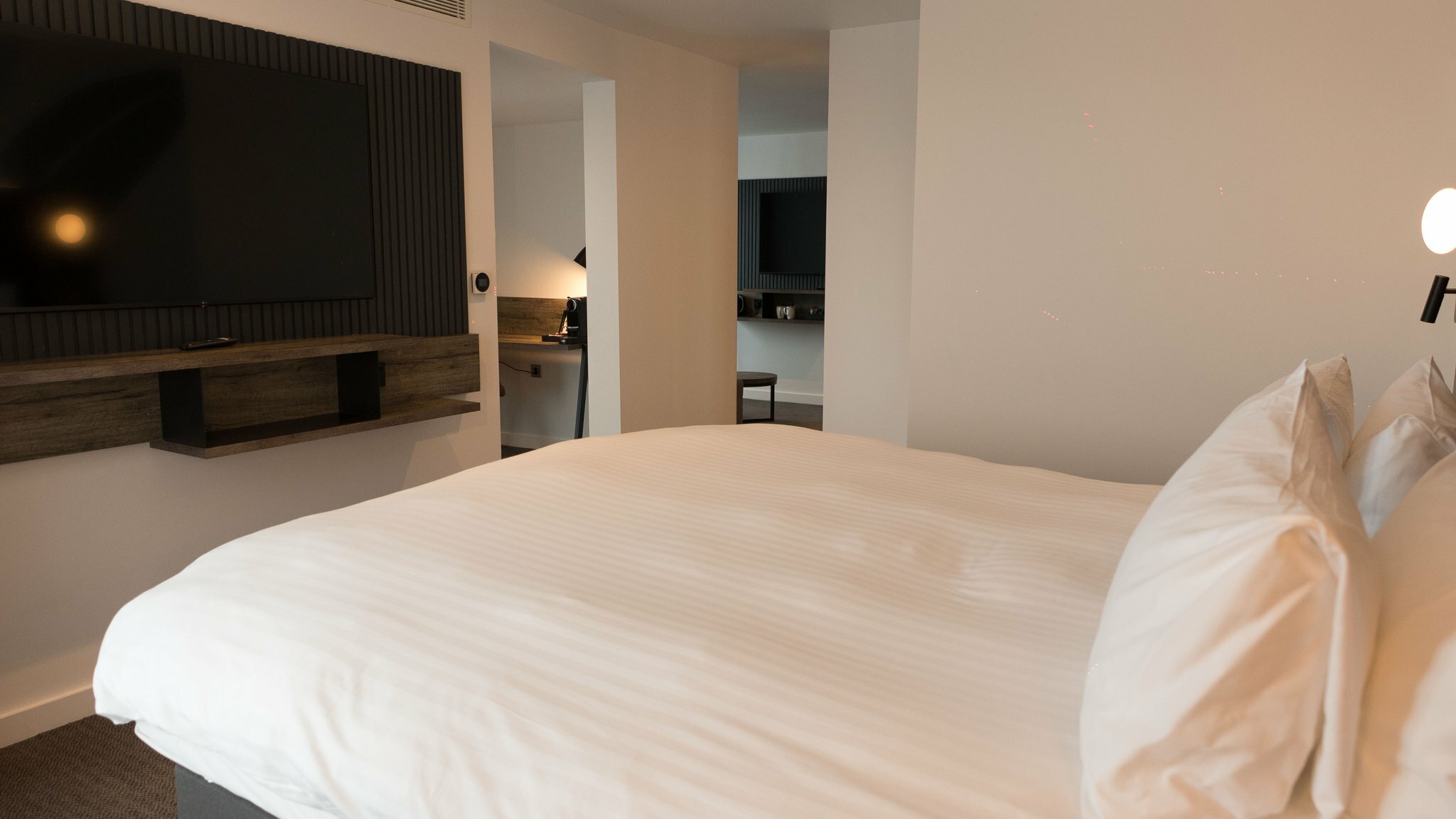 Фото Holiday Inn London Camden Lock, an Ihg Hotel