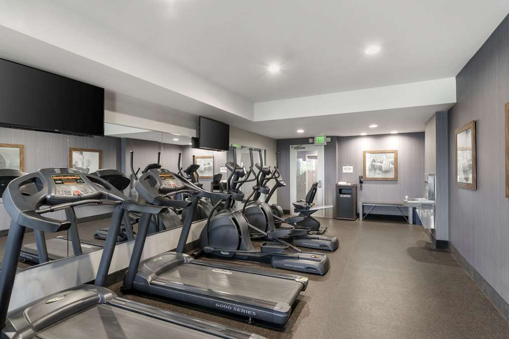 Фото Best Western Plus Gardena Inn & Suites