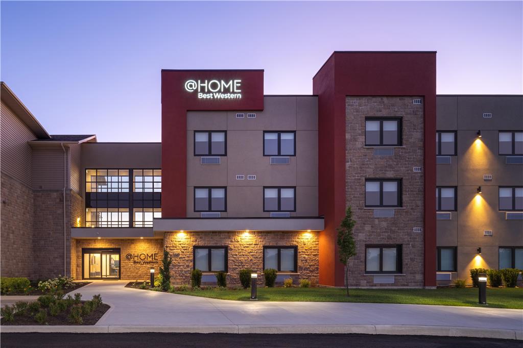 Фото @home by Best Western Walkerton