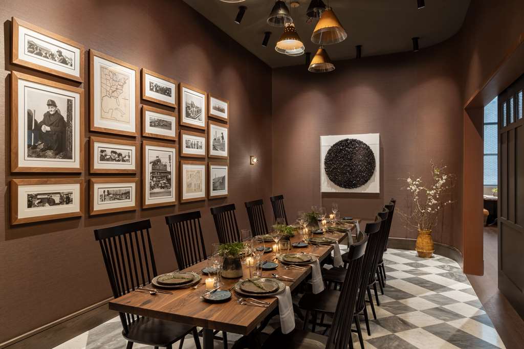 Фото Valley Hotel Homewood Birmingham, Curio Collection by Hilton