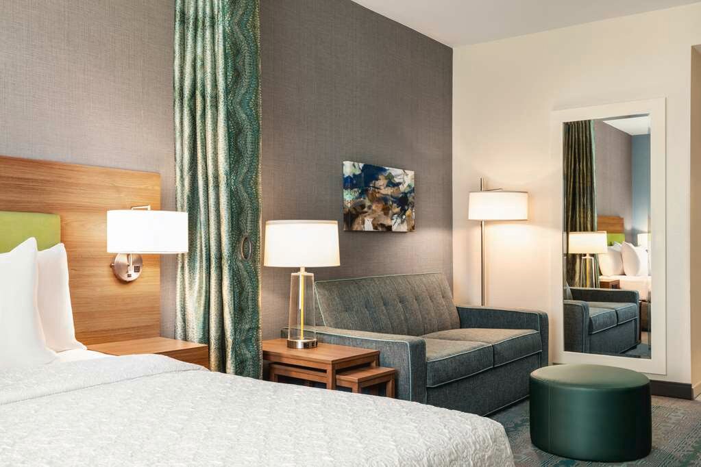 Фото Home2 Suites by Hilton Lubbock