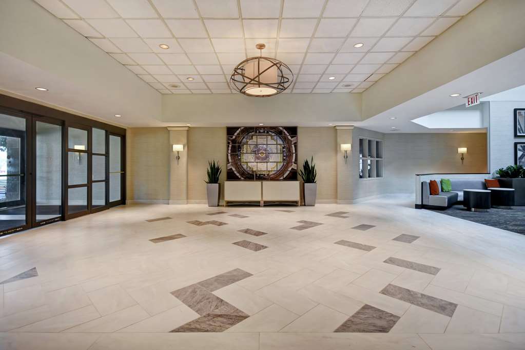 Фото Embassy Suites Little Rock