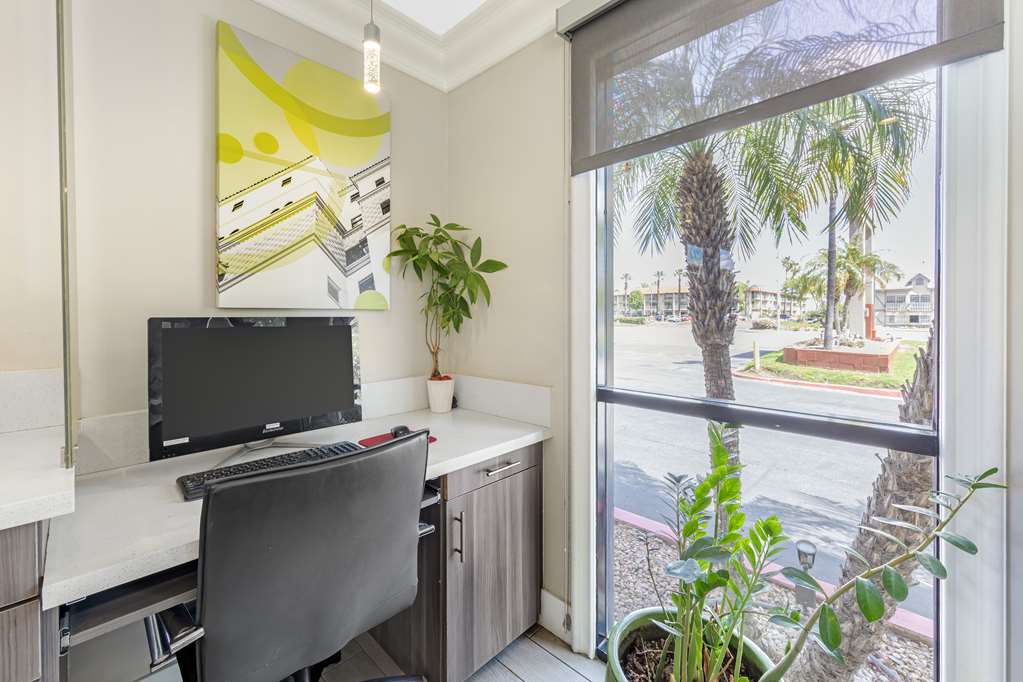 Фото Best Western Plus Ontario Airport & Convention Center