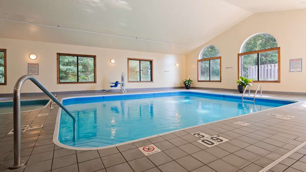 Фото Best Western Plaza Hotel Saugatuck