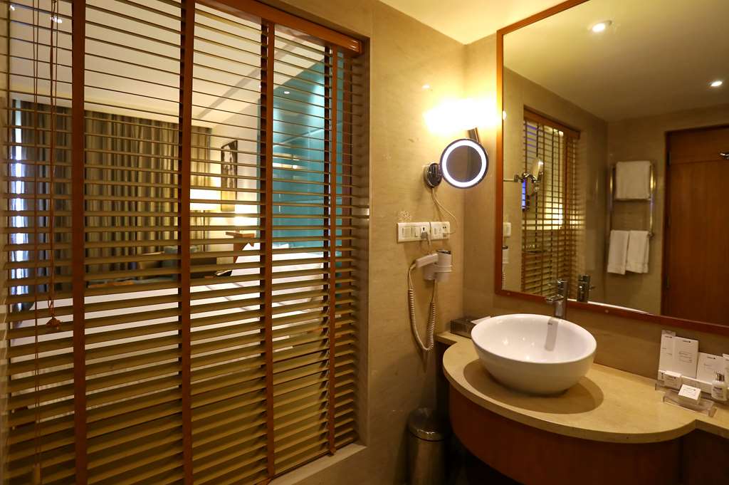 Фото Radisson Blu Hotel Chennai City Centre