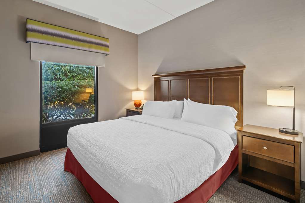 Фото Hampton Inn by Hilton New Bedford/Fairhaven