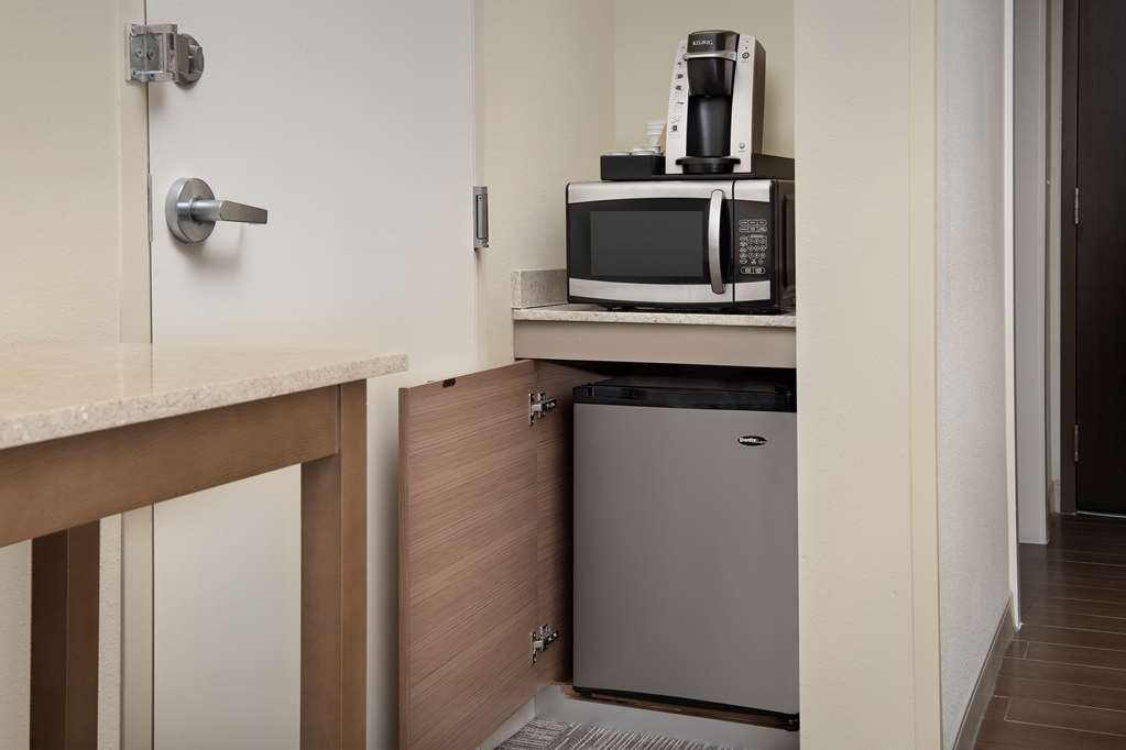 Фото Hilton Garden Inn Charlotte Airport