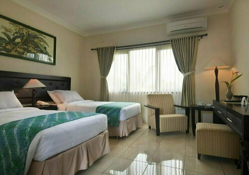 Гостиница Sentana Mulia Hotel в Пемаланге