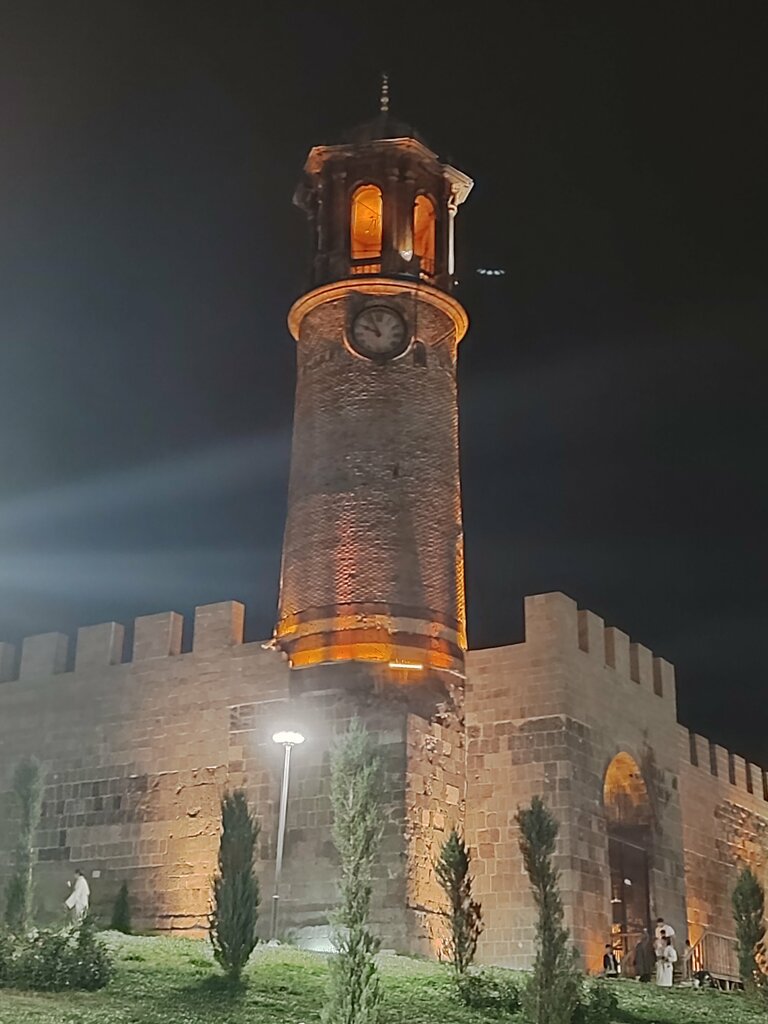 Landmark, attraction Erzurum Castle Clock Tower, Erzurum, photo