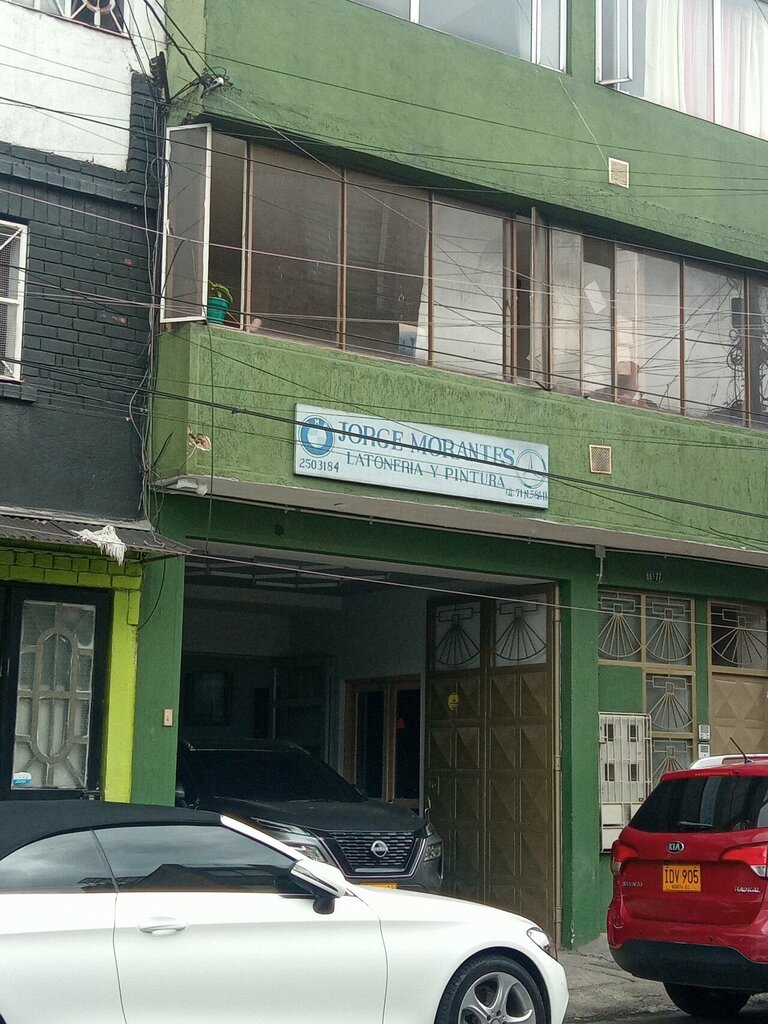 Paintwork materials Jorge Morantes, Bogota, photo