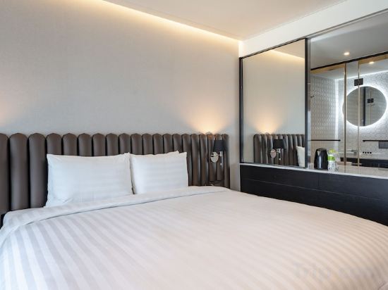 Фото Lavalse Hotel