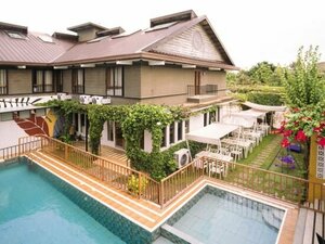 Urban Glamp Resort Iloilo (Western Visayas, City of Iloilo), hotel