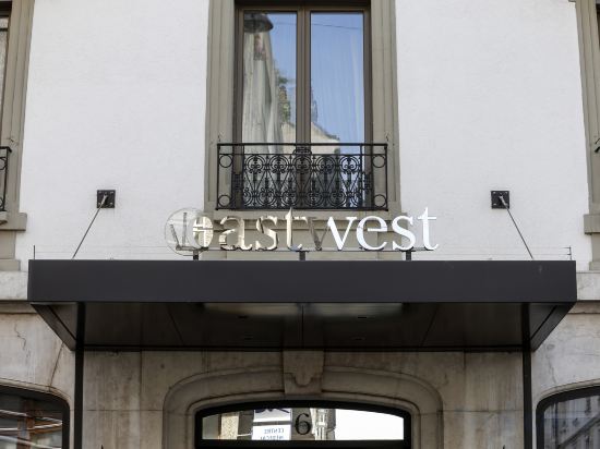 Фото Eastwest Hotel