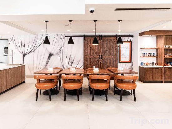 Фото Hilton Garden Inn Fairfax