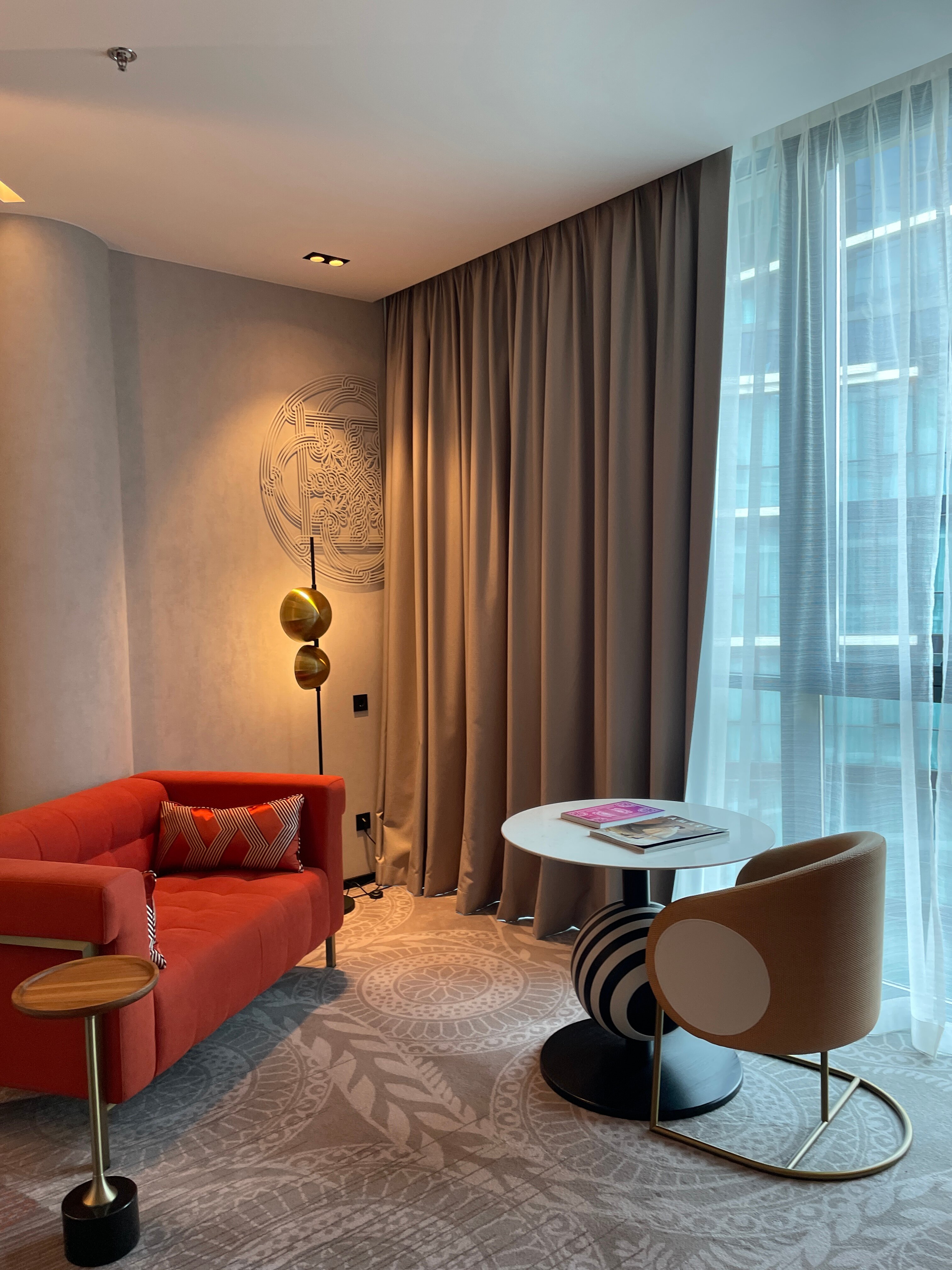 Фото Paragraph Freedom Square, a Luxury Collection Hotel