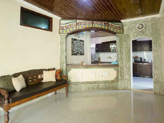 Фото Blanjong Home Stay