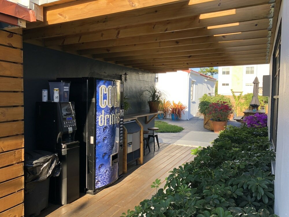 Фото Oasis Hotel