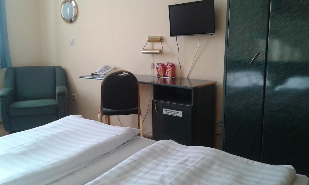 Фото Hotel Bara Budapest