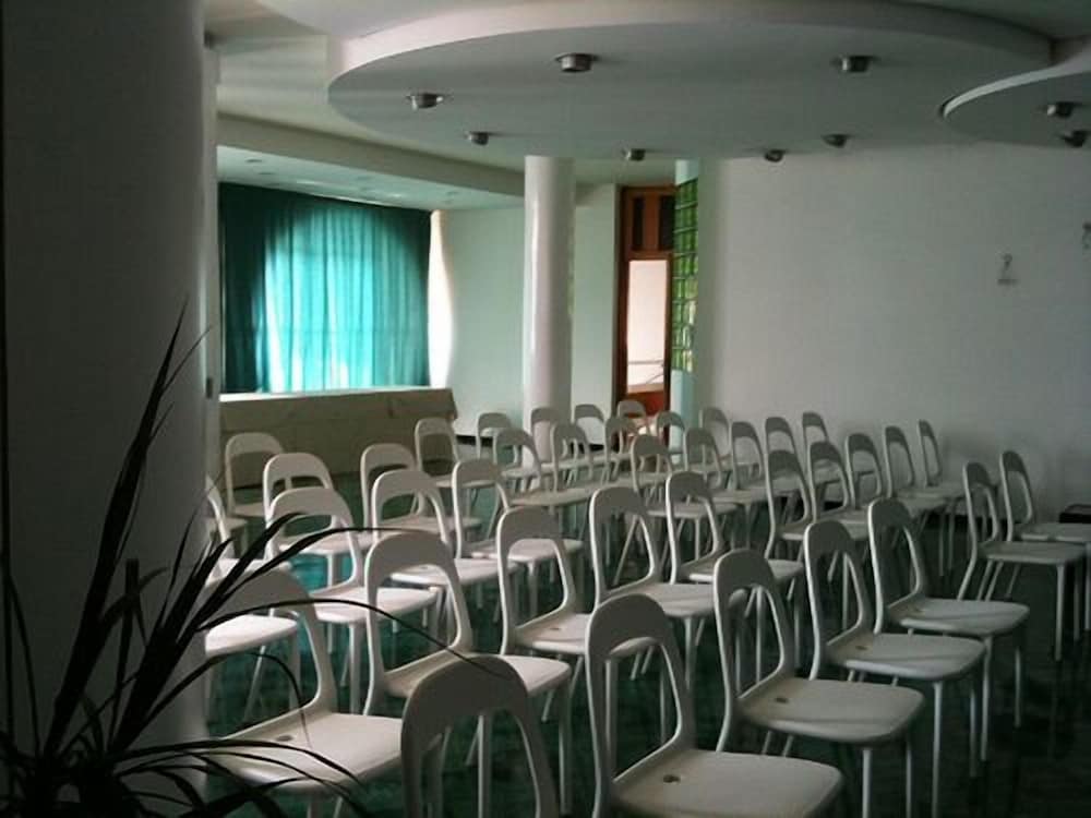 Фото Hotel La Lucertola