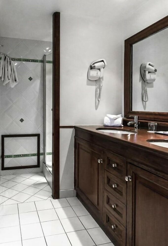 Фото Best Western La Magnaneraie