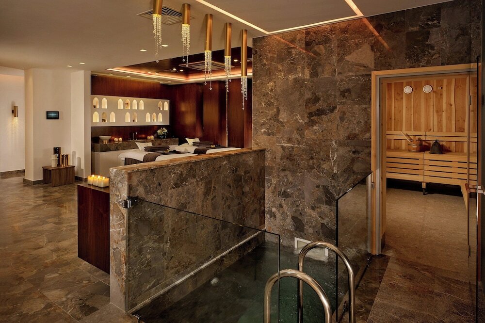 Фото Parklane, a Luxury Collection Resort & SPA, Limassol